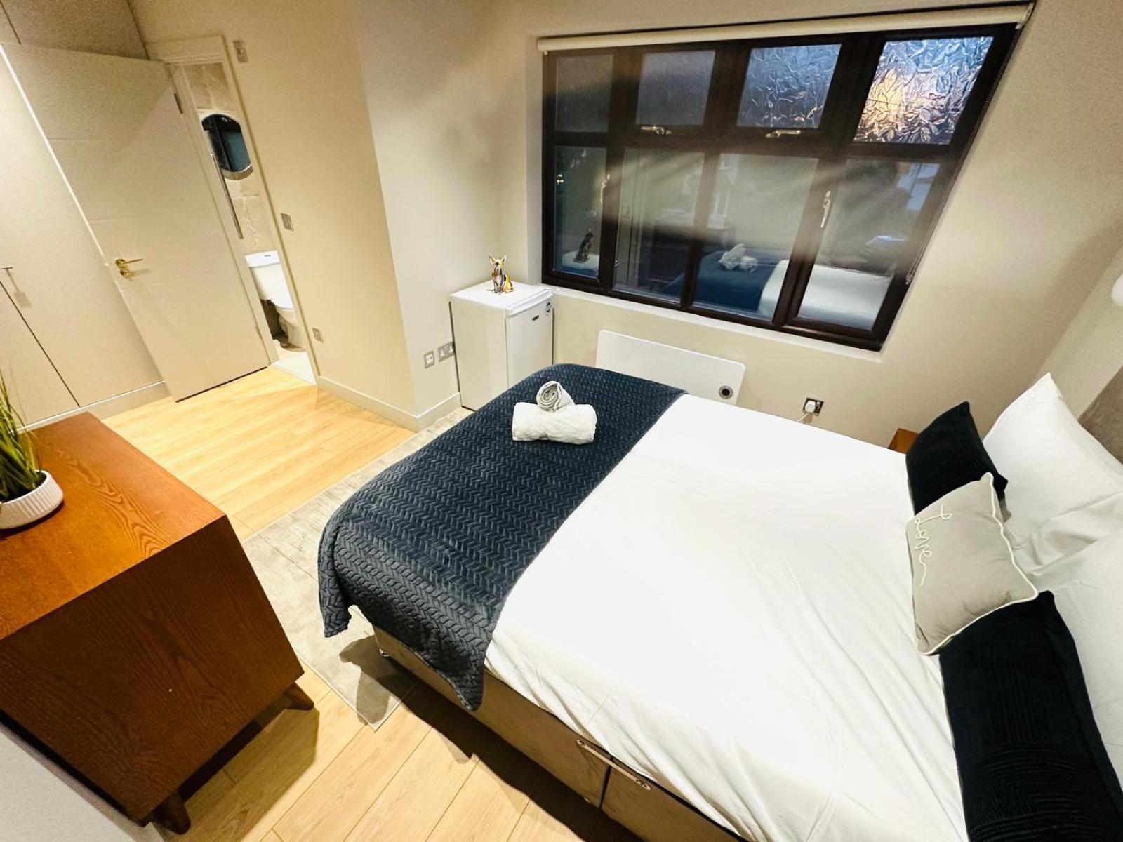 Luxury Flats, Convenient For Tourists Apartment *