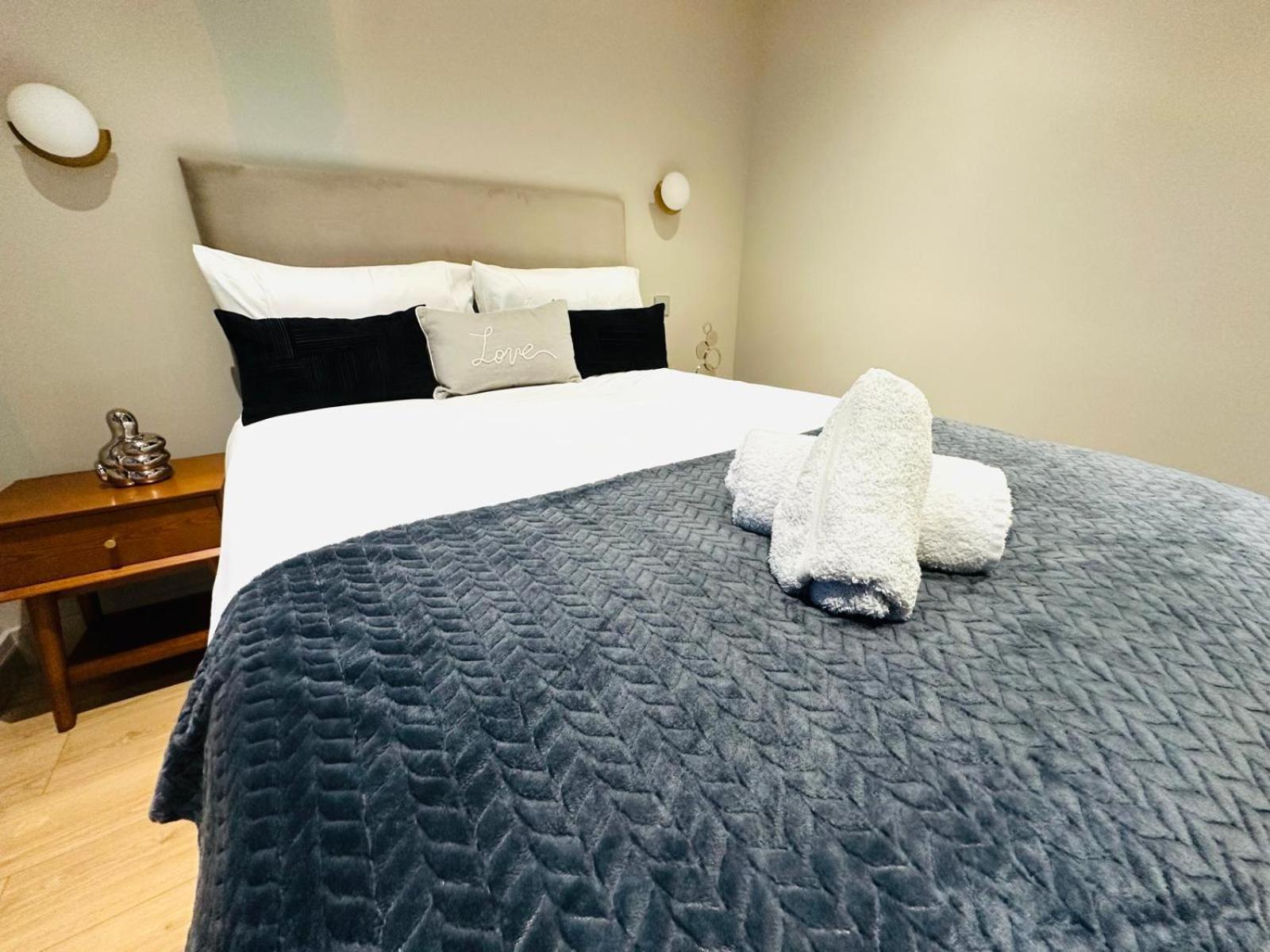 Apartment Luxury Flats, Convenient For Tourists *