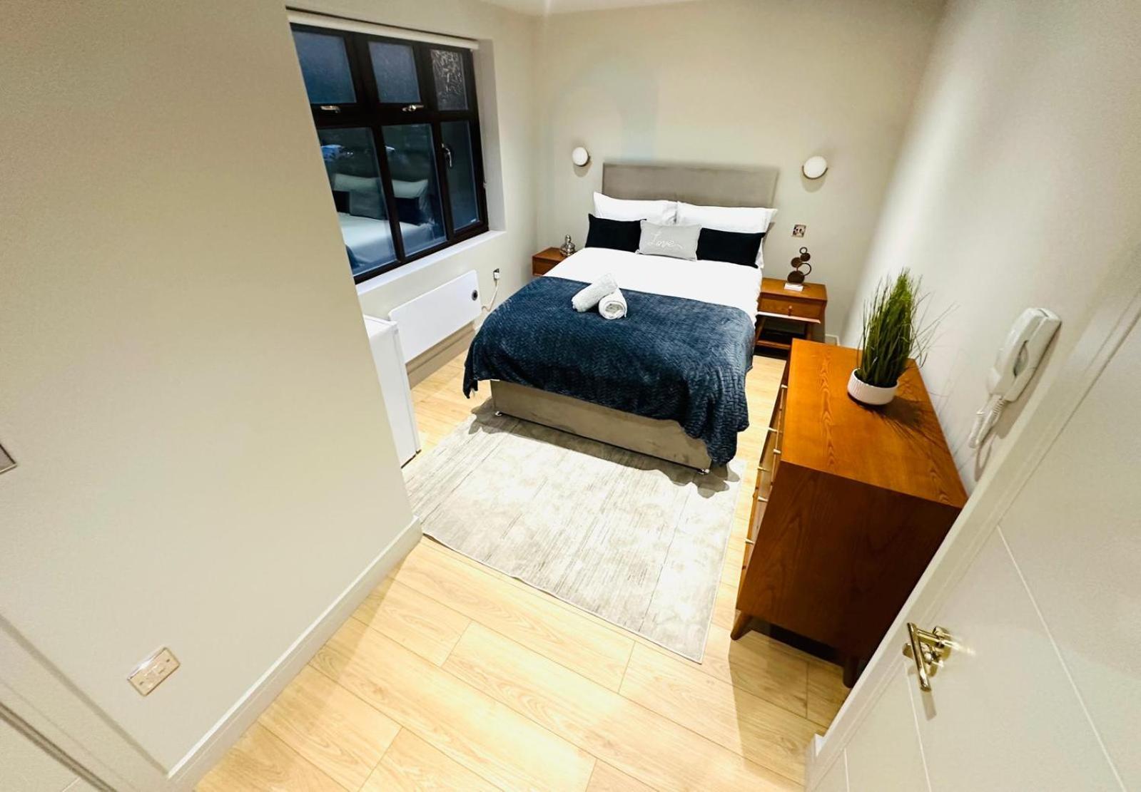 Luxury Flats, Convenient For Tourists